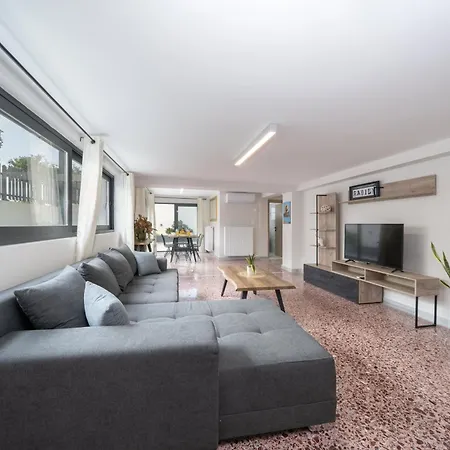 The Grand Stallion Apartment Pesádha
